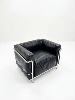 Fauteuil Grand Confort Moderniste – Cuir Véritable & Structure Chromée